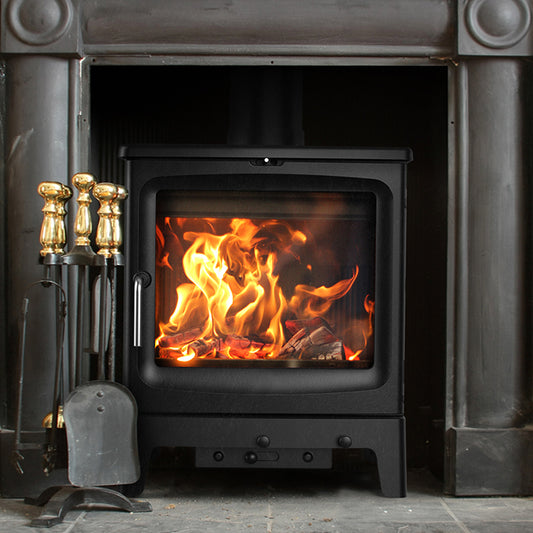 The peanut 8 is a stylish and sophisticated iron cast woodburning stove.